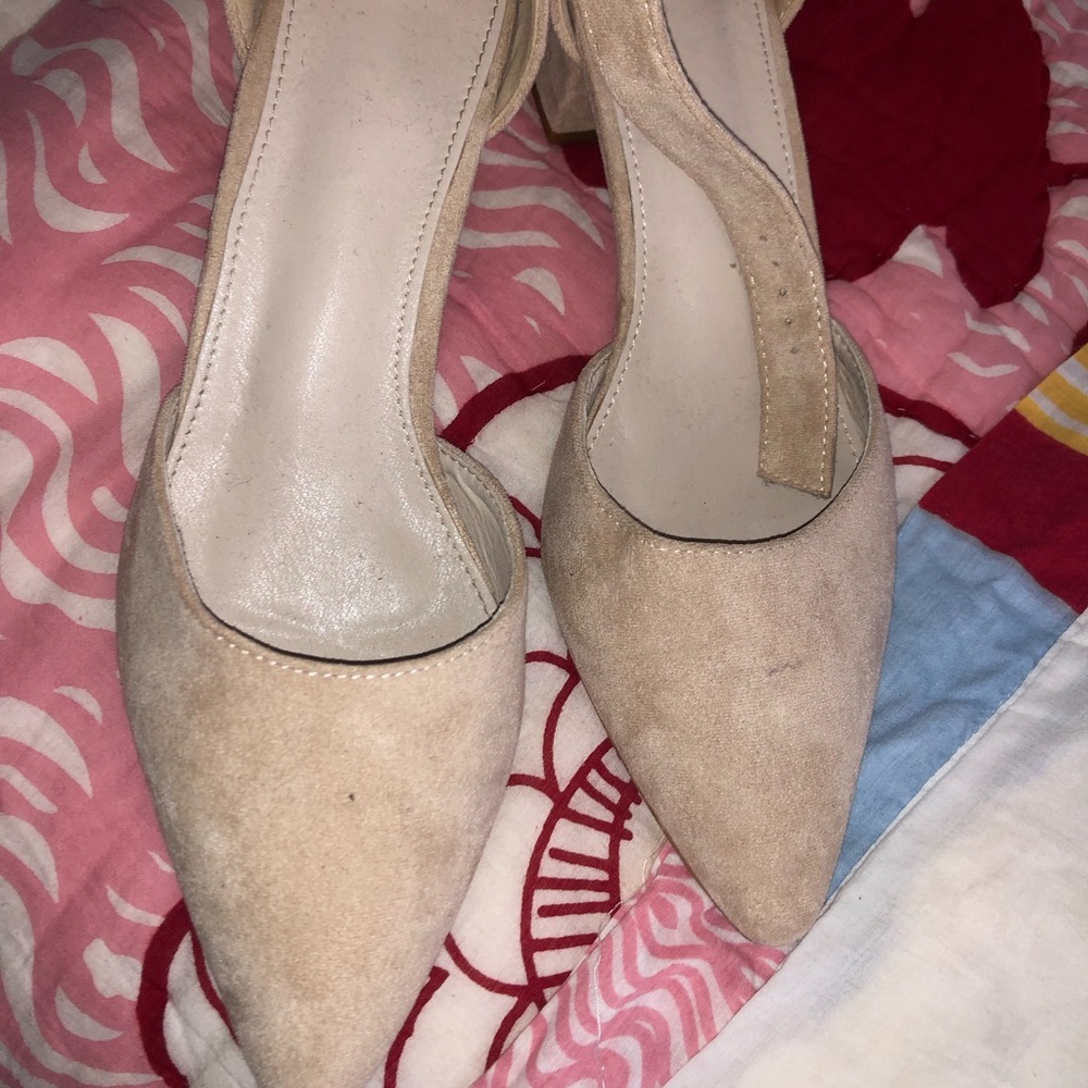 Shoes - Picture 4 of 4